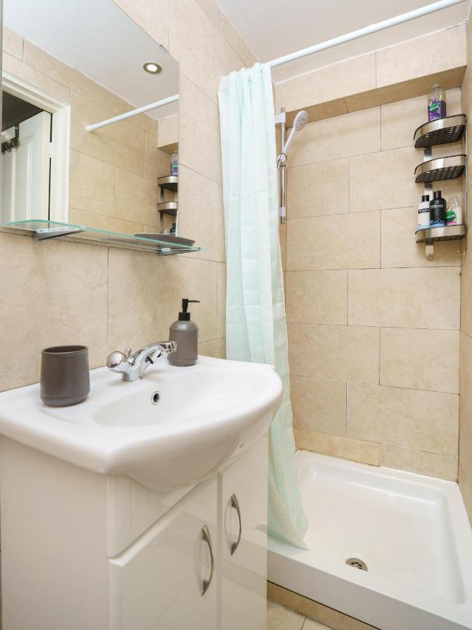 לונדון Kensington Nest Serviced Studio 2 מראה חיצוני תמונה